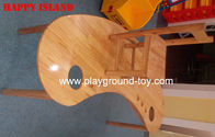 Tabelle di legno della mobilia dell'aula della natura di forma della luna per uso di centro sociale del bambino per la vendita