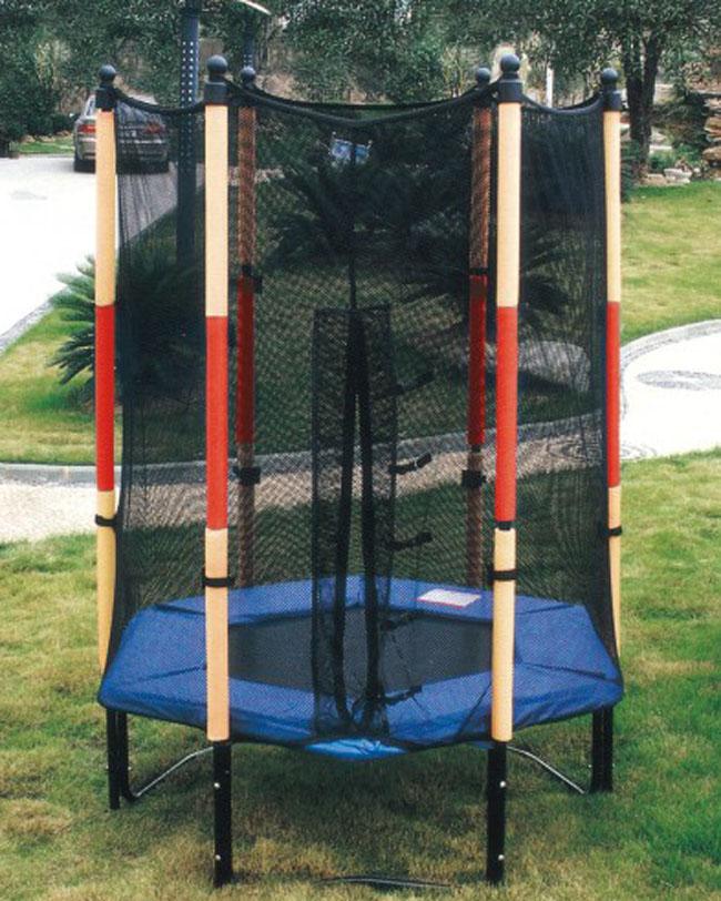 I trampolini dell'interno per il giro all'aperto dei bambini scherza i trampolini con la stuoia del PE e del PVC
